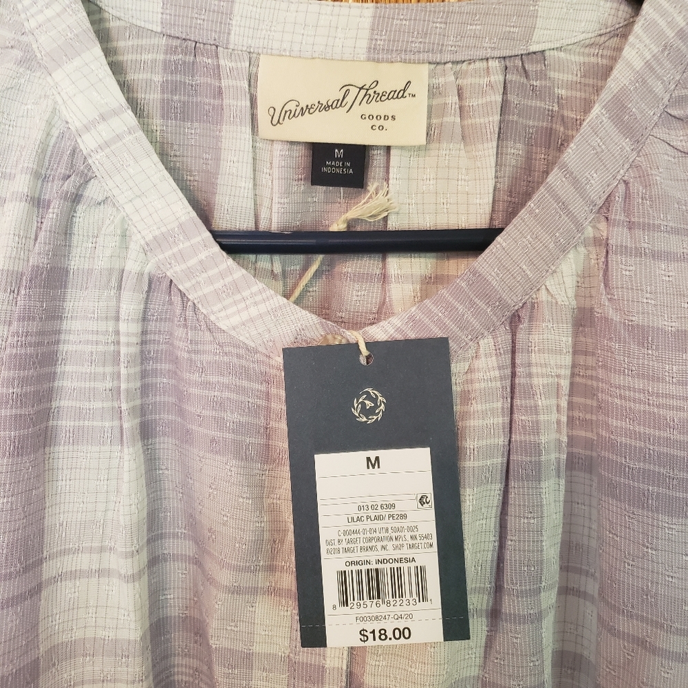 NWT Universal Thread Button-Up - Picture 2 of 6